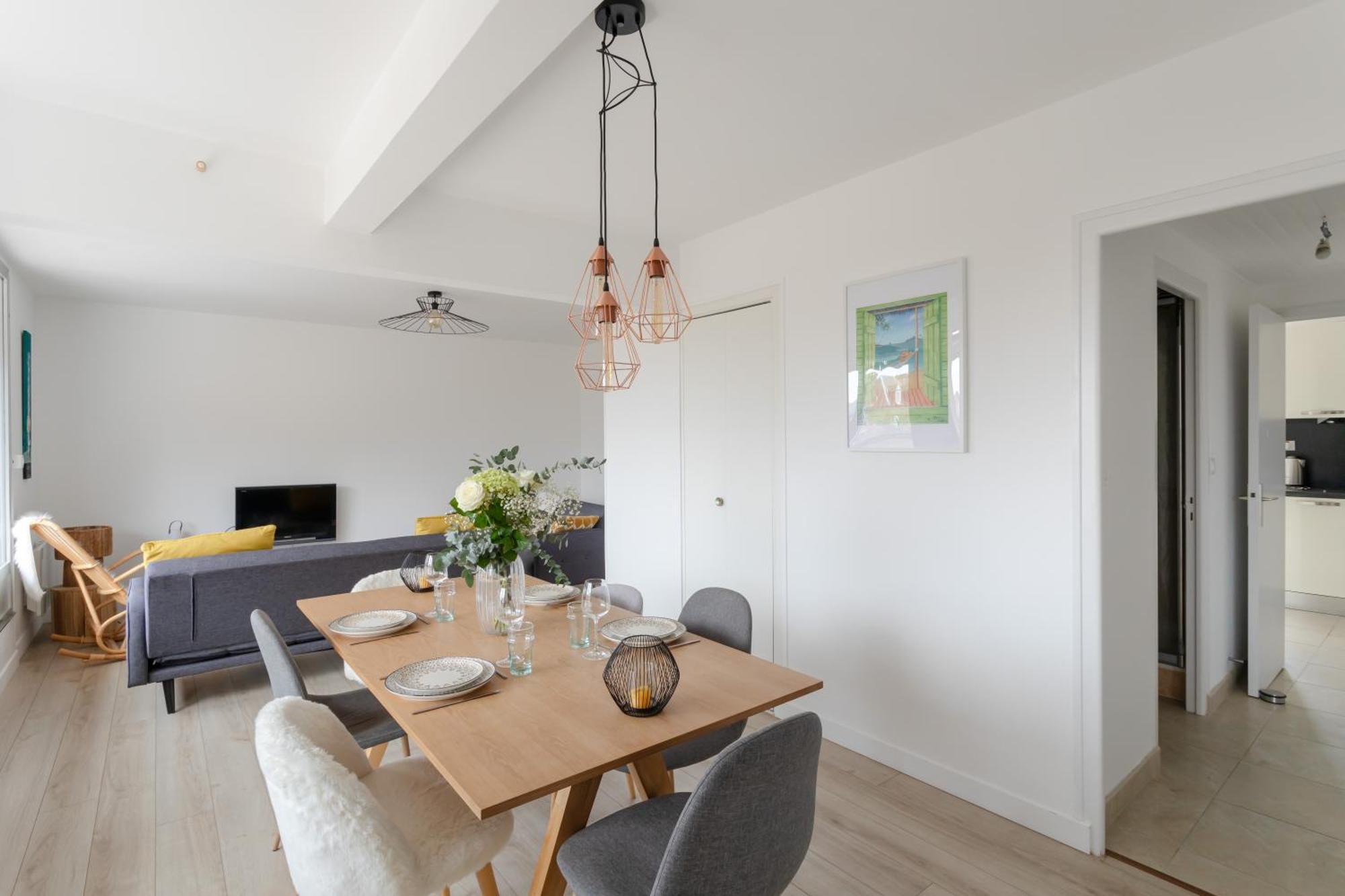 Le Ballast - Appt A Avec Balcons Et Garage
